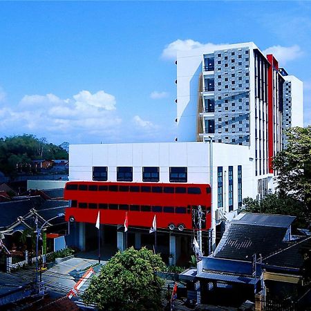 Hotel Fortunagrande Jembel Dış mekan fotoğraf