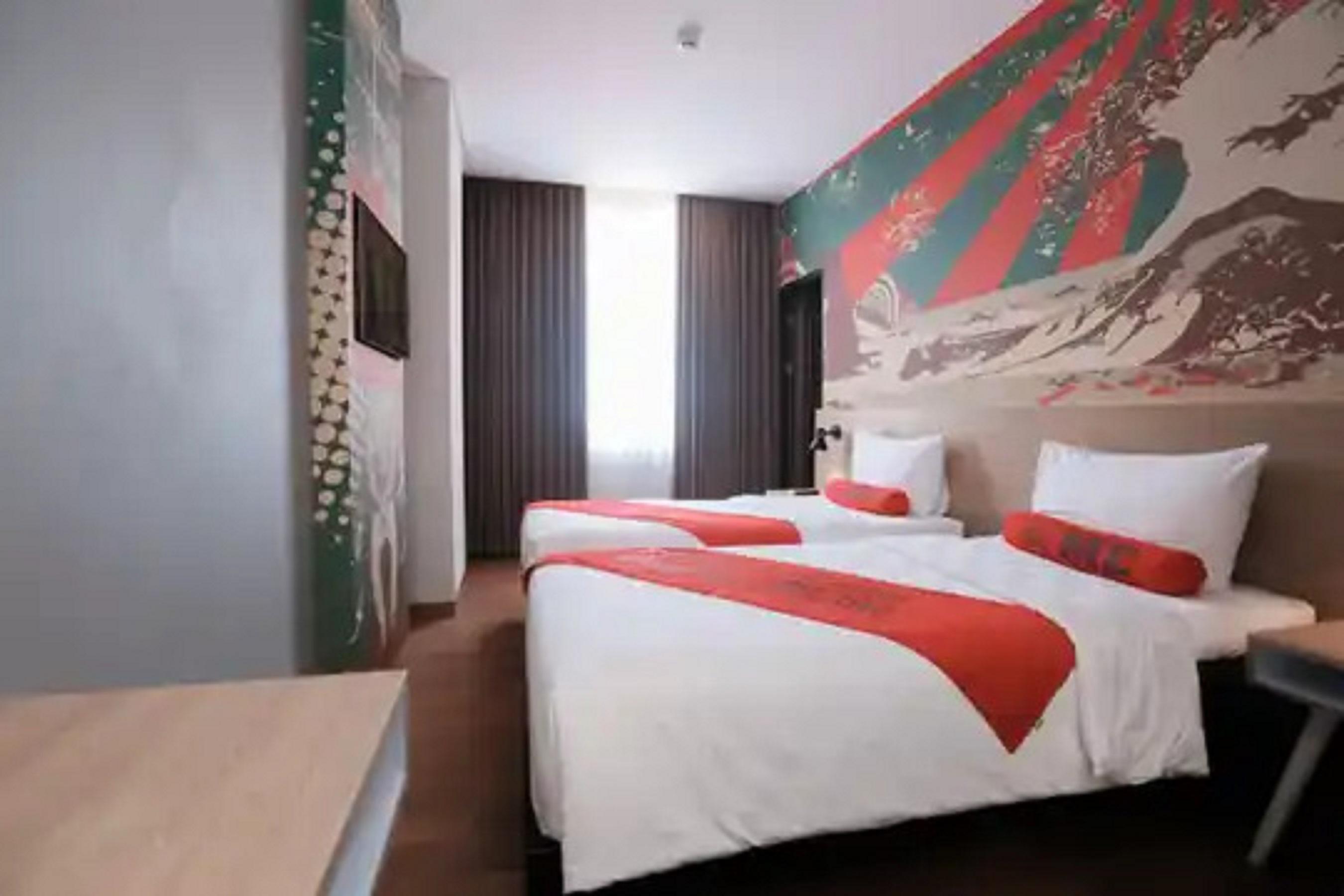 Hotel Fortunagrande Jembel Dış mekan fotoğraf