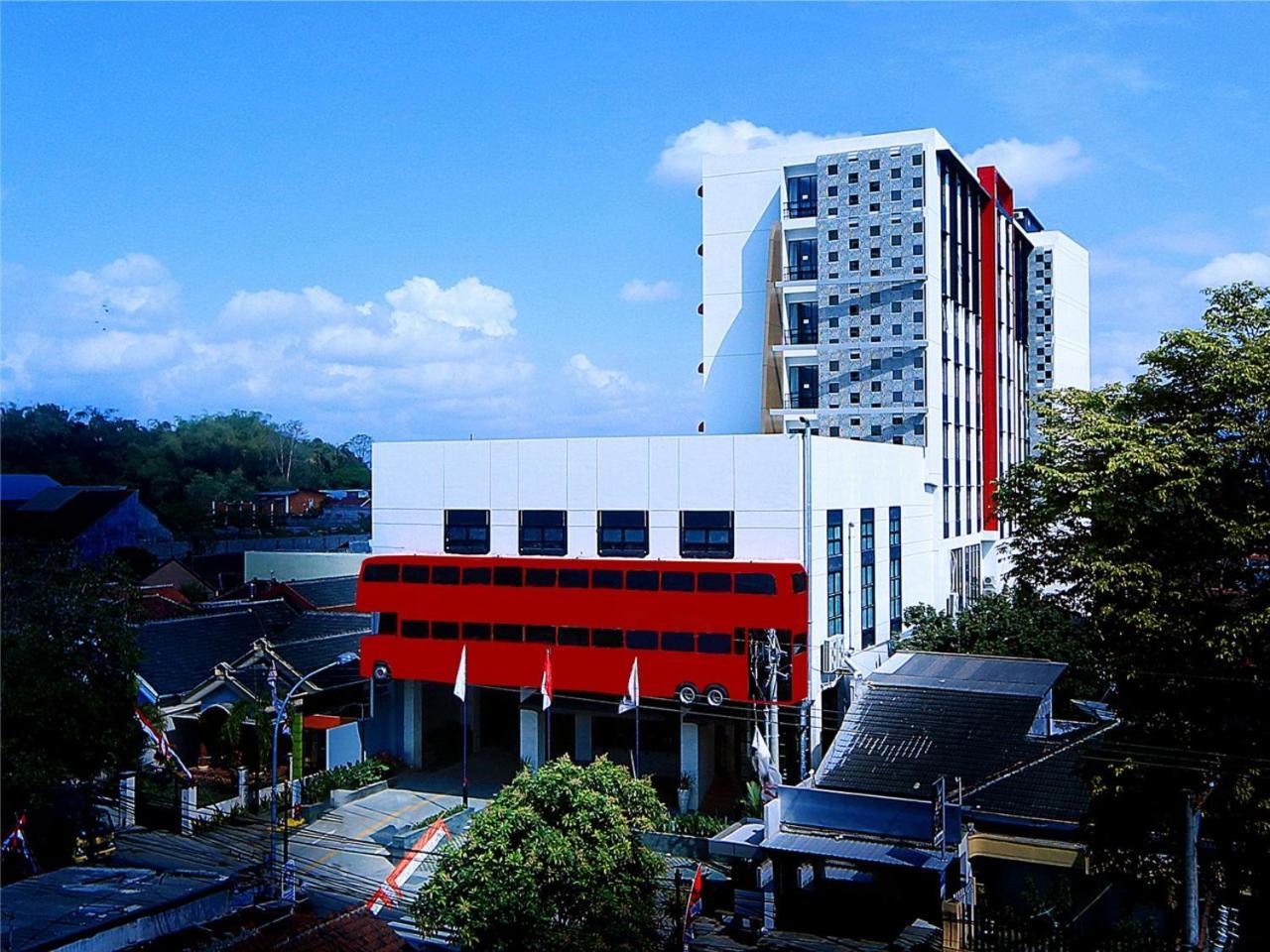 Hotel Fortunagrande Jembel Dış mekan fotoğraf